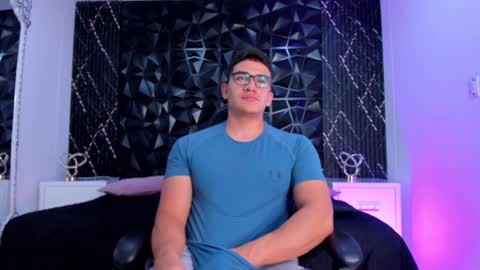 Snapshot of jeffdaltton chatting on November 13, 8:52 pm Jeff online show from November 13, 8:52 pm