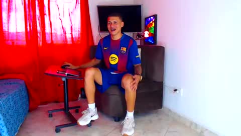 Snapshot of jeffer21_hot chatting on July 15, 6:24 pm jeffer21_hot online show from July 15, 6:24 pm