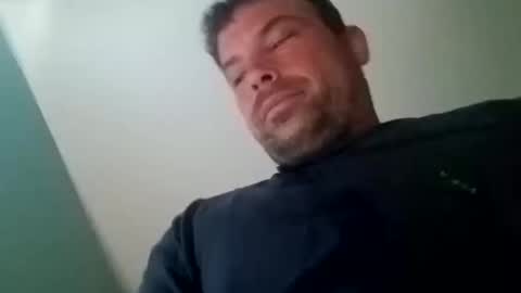 Snapshot of jefrojethro chatting on February 18, 4:15 am jefrojethro online show from February 18, 4:15 am