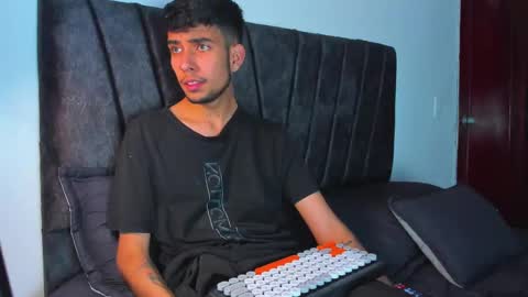 jei online show from October 14, 5:47 pm