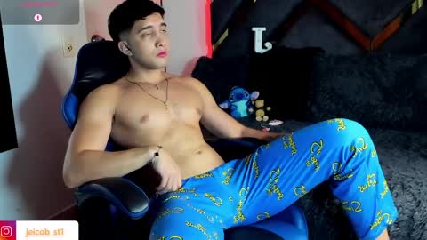Snapshot of jeicob_stone1 chatting on March 31, 4:24 am JEICOB STONE online show from March 31, 4:24 am