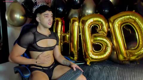 Snapshot of jeicob_stone1 chatting on May 11, 2:50 am JEICOB STONE online show from May 11, 2:50 am