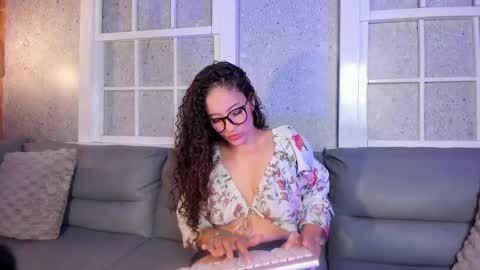 Jen  online show from February 9, 11:36 am