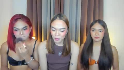 jelaimendoza13 online show from February 4, 2:56 pm