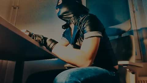 Snapshot of jeler888 chatting on June 1, 9:16 pm jeler888 online show from June 1, 9:16 pm