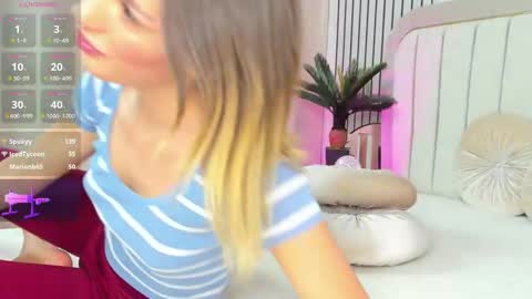 Jelisse online show from December 15, 2:27 pm