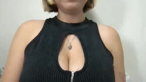 Snapshot of jelly_gum chatting on October 2, 5:14 am Inna  online show from October 2, 5:14 am