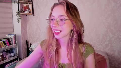 Jelly  online show from March 14, 1:01 am