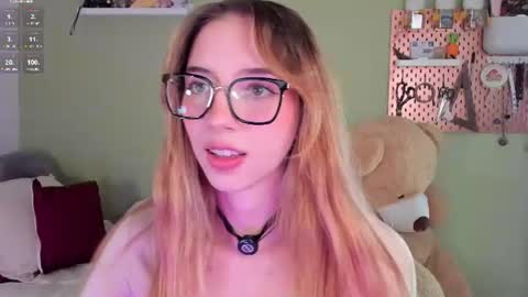 Snapshot of jelly_w5 chatting on June 20, 1:09 am Jelly online show from June 20, 1:09 am