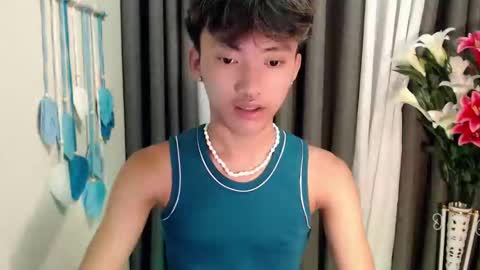 jemart_urnaughtboy online show from April 7, 12:05 pm