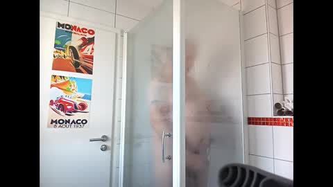 Snapshot of jemini0 chatting on November 5, 9:53 am jemini0 online show from November 5, 9:53 am