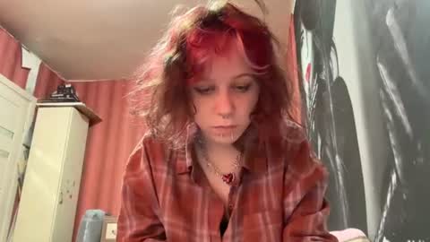 Snapshot of jenaehaby chatting on June 20, 8:39 am Jessica online show from June 20, 8:39 am