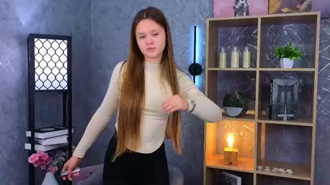 Bella online show from September 30, 2:05 am
