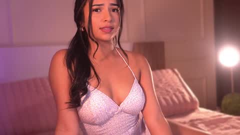 Isabella online show from February 6, 11:15 pm