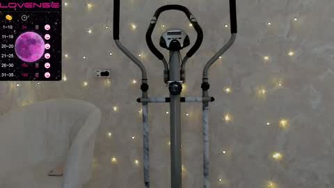 EvaSileZ online show from February 25, 7:31 am