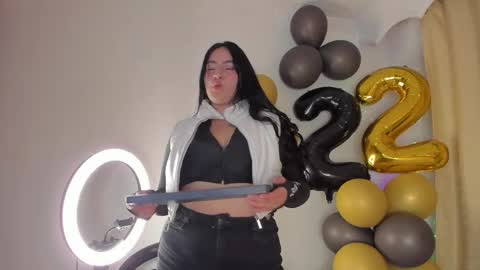 jeniferpowell_nm online show from October 4, 10:52 pm