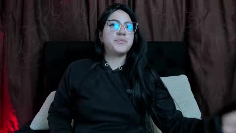 Snapshot of jeniferpowell_nm chatting on March 24, 10:37 pm jeniferpowell_nm online show from March 24, 10:37 pm