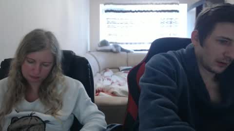 JenisAndPeter online show from March 8, 1:14 pm