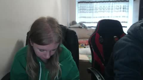 JenisAndPeter online show from October 21, 6:14 am