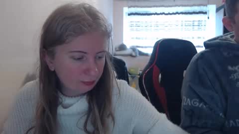 JenisAndPeter online show from March 4, 7:36 am