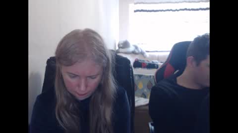 JenisAndPeter online show from March 29, 8:47 am