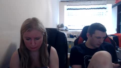 JenisAndPeter online show from June 7, 7:23 am