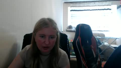 JenisAndPeter online show from June 14, 4:09 pm