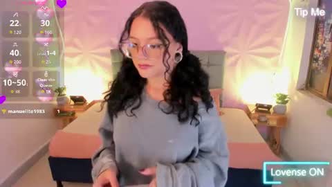 jenn online show from July 9, 8:35 pm