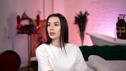 Snapshot of jenna_day chatting on April 18, 7:01 am jenna_day online show from April 18, 7:01 am