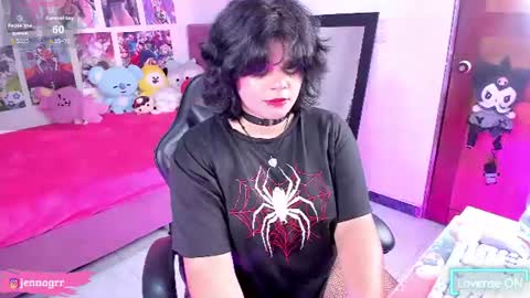 Snapshot of jenna_greyy_ chatting on June 18, 6:45 pm Jenna Grey online show from June 18, 6:45 pm