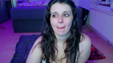jennasxy19 online show from July 10, 8:44 pm