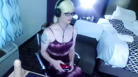 Jenna Cross online show from December 25, 10:05 pm
