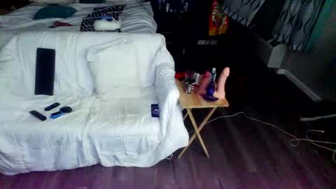 Jenna Cross online show from January 18, 1:31 am