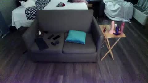 Jenna Cross online show from July 24, 1:58 am
