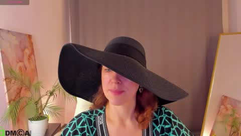 Snapshot of jennali1 chatting on April 10, 4:06 am Jenna online show from April 10, 4:06 am