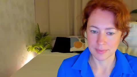 Snapshot of jennali1 chatting on June 10, 4:01 am Jenna online show from June 10, 4:01 am