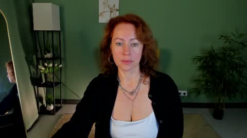 Snapshot of jennali1 chatting on June 17, 4:04 am Jenna online show from June 17, 4:04 am
