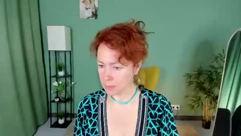 Snapshot of jennali1 chatting on July 1, 4:03 am Jenna online show from July 1, 4:03 am