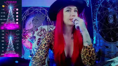 Snapshot of jennalovvee chatting on December 16, 12:37 am Mrs. Jenna online show from December 16, 12:37 am