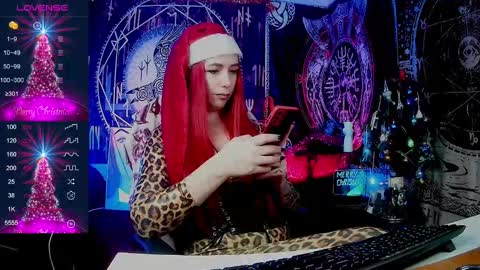 Snapshot of jennalovvee chatting on December 24, 12:11 am Mrs. Jenna online show from December 24, 12:11 am