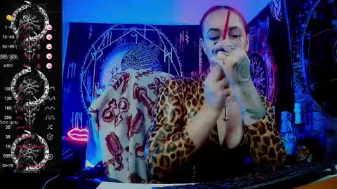 Snapshot of jennalovvee chatting on January 19, 11:53 pm Mrs. Jenna online show from January 19, 11:53 pm