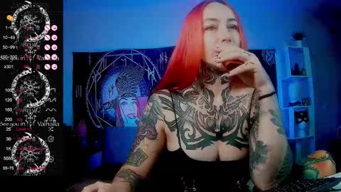 Snapshot of jennalovvee chatting on October 4, 1:25 am Mrs. Jenna online show from October 4, 1:25 am