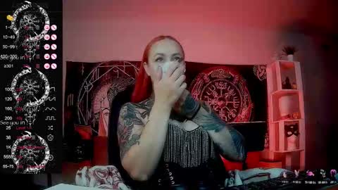 Snapshot of jennalovvee chatting on October 15, 1:50 am Mrs. Jenna online show from October 15, 1:50 am