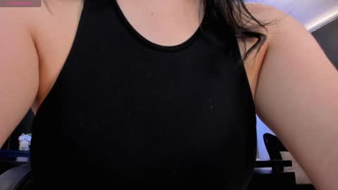Jenna Olson  online show from December 31, 4:57 pm