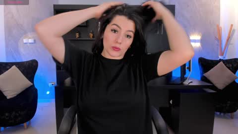 Jenna Olson  online show from January 15, 6:40 pm