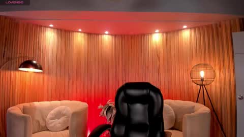 Jenna Olson  online show from September 27, 6:46 pm