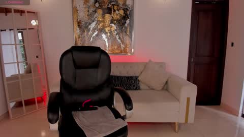 Snapshot of jennaolson chatting on February 26, 6:40 pm Jenna Olson online show from February 26, 6:40 pm