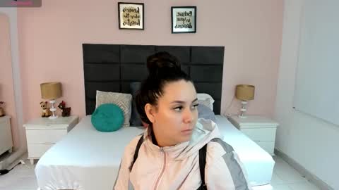 jenner_madison online show from January 7, 11:12 am