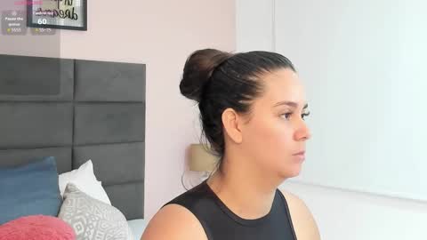 jenner_madison online show from February 7, 11:47 am