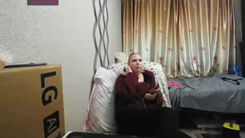 Snapshot of jennideep chatting on November 28, 6:43 pm JenniDeep online show from November 28, 6:43 pm